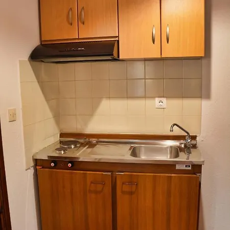 Papatzikos Traditional Hotel apartamentowy Neos Marmaras