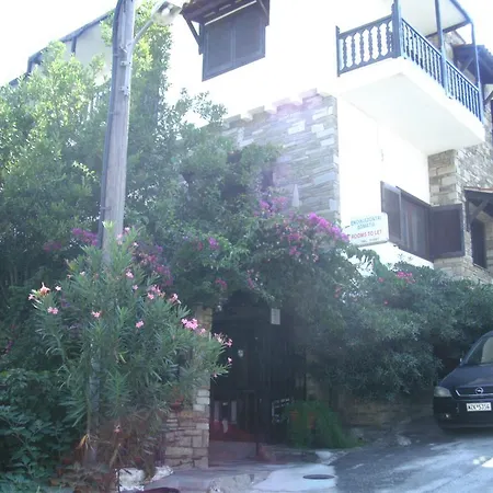 Papatzikos Traditional 3* Neos Marmaras