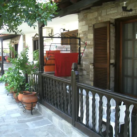 Papatzikos Traditional 3*