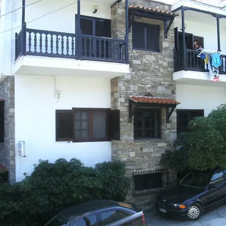 Papatzikos Traditional 3*