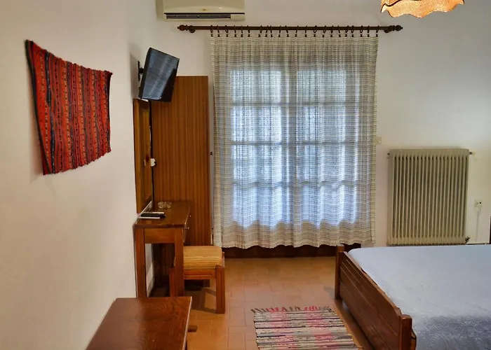 Papatzikos Traditional