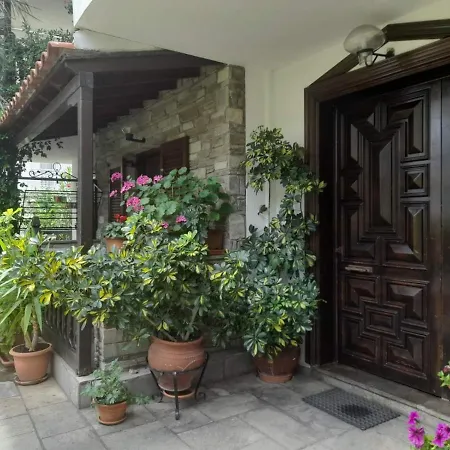 Papatzikos Traditional Aparthotel Neos Marmaras