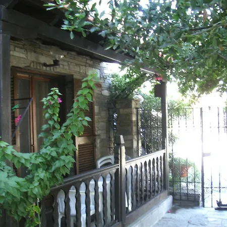 Papatzikos Traditional Aparthotel Neos Marmaras