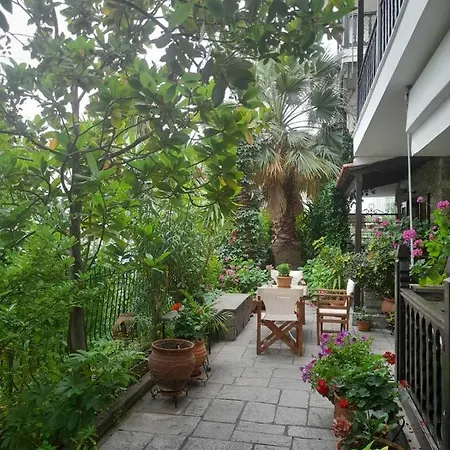 Aparthotel Papatzikos Traditional 3*