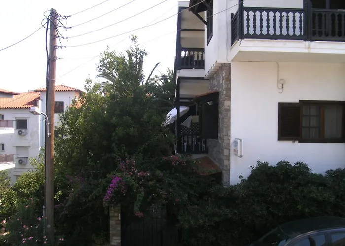 Ξενοδοχείο με διαμερίσματα Papatzikos Traditional Νέος Μαρμαράς